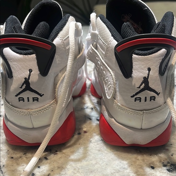 6 rings Air Jordan youth 4 - Picture 6 of 7